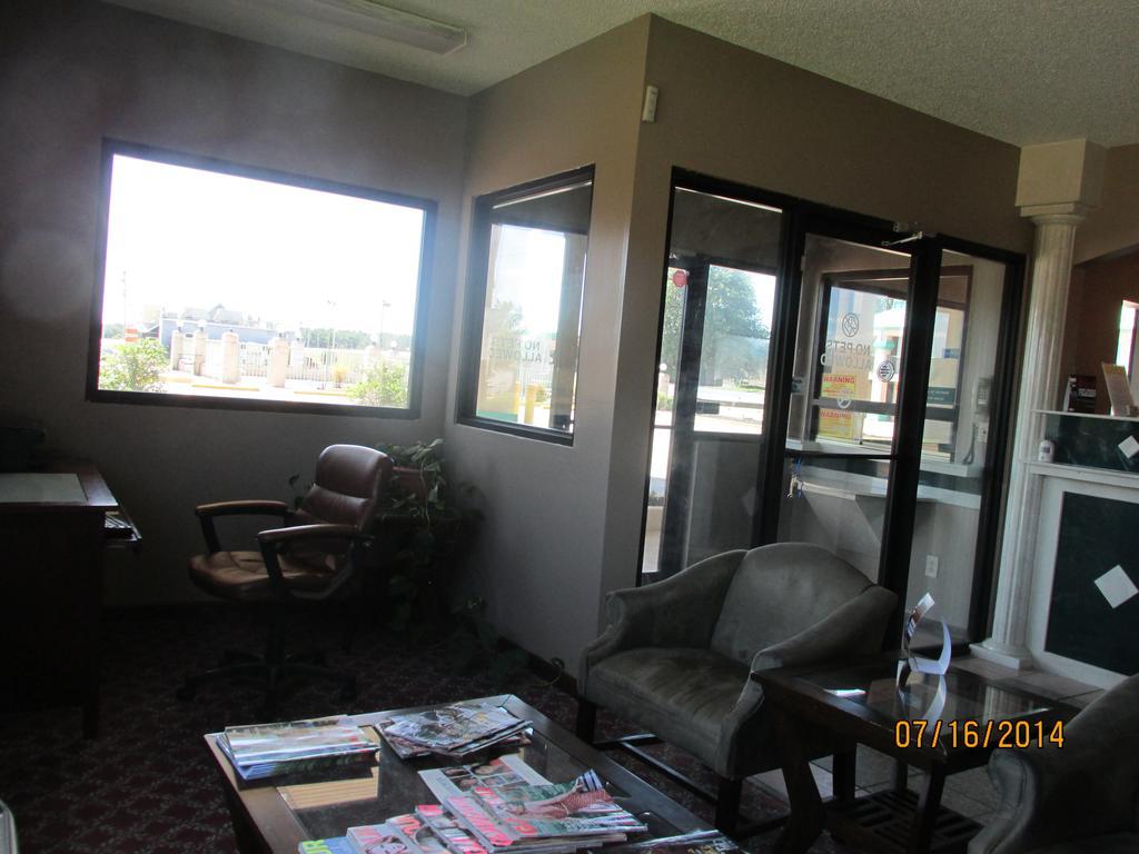 Americas Best Value Inn Byram Exterior foto