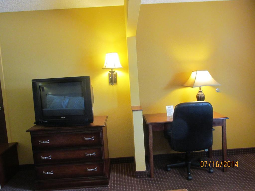 Americas Best Value Inn Byram Zimmer foto