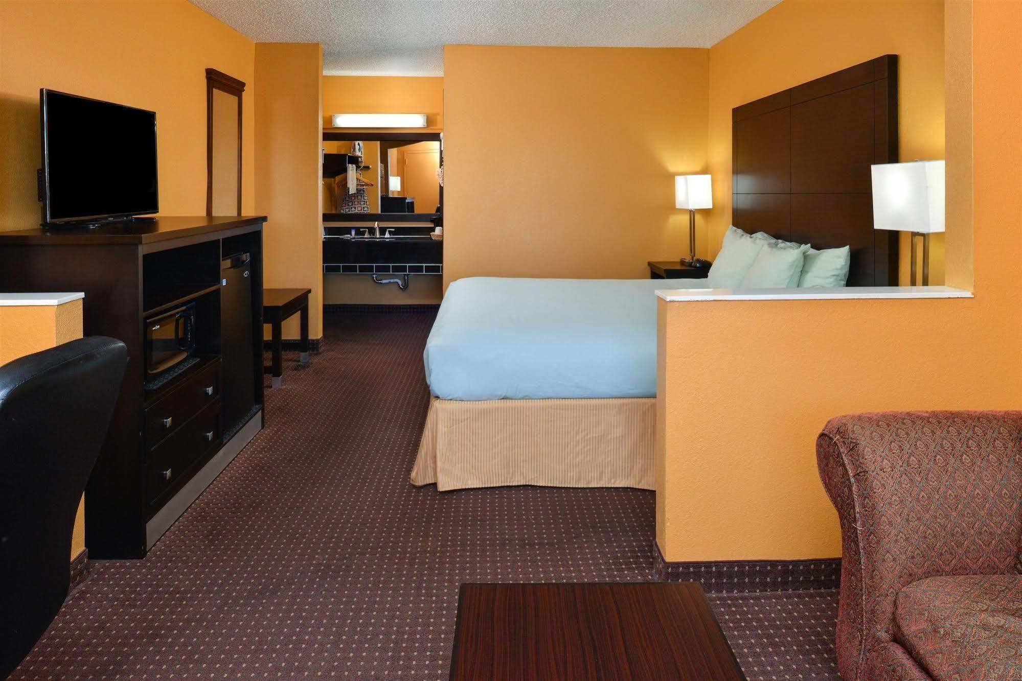 Americas Best Value Inn Byram Exterior foto